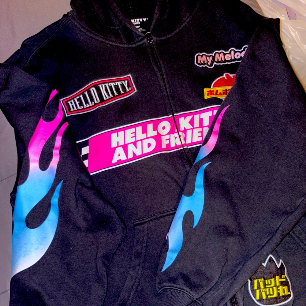 HOT TOPIC hello kitty racing sweater
